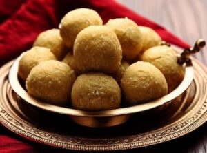 Besan Ladoo Recipe